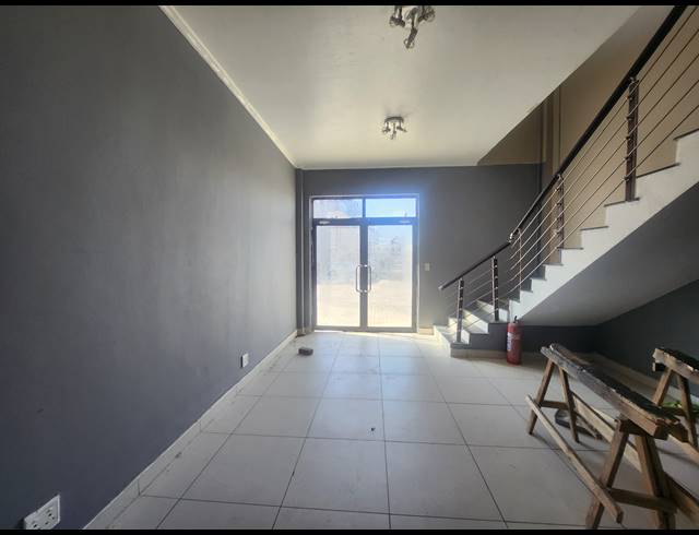 376M² WAREHOUSE FOR SALE IN ALLANDALE